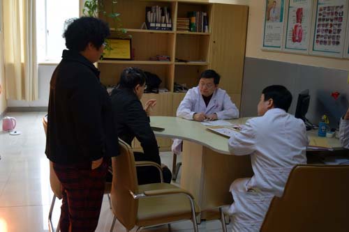正式开诊后京鄂两地专家联合坐诊